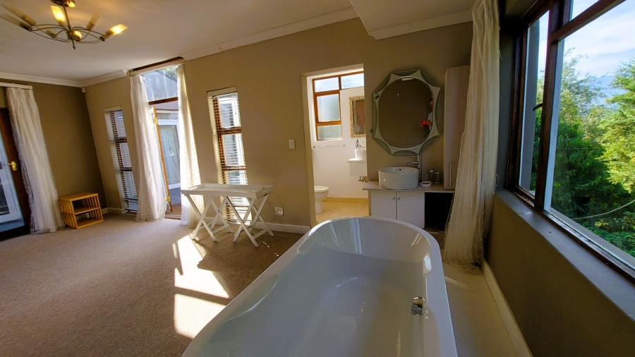 9 Bedroom Property for Sale in Montclair Western Cape